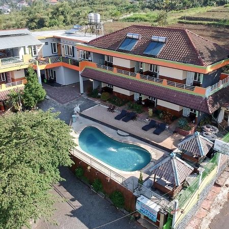 Villa Panderman Indah Batu  Εξωτερικό φωτογραφία