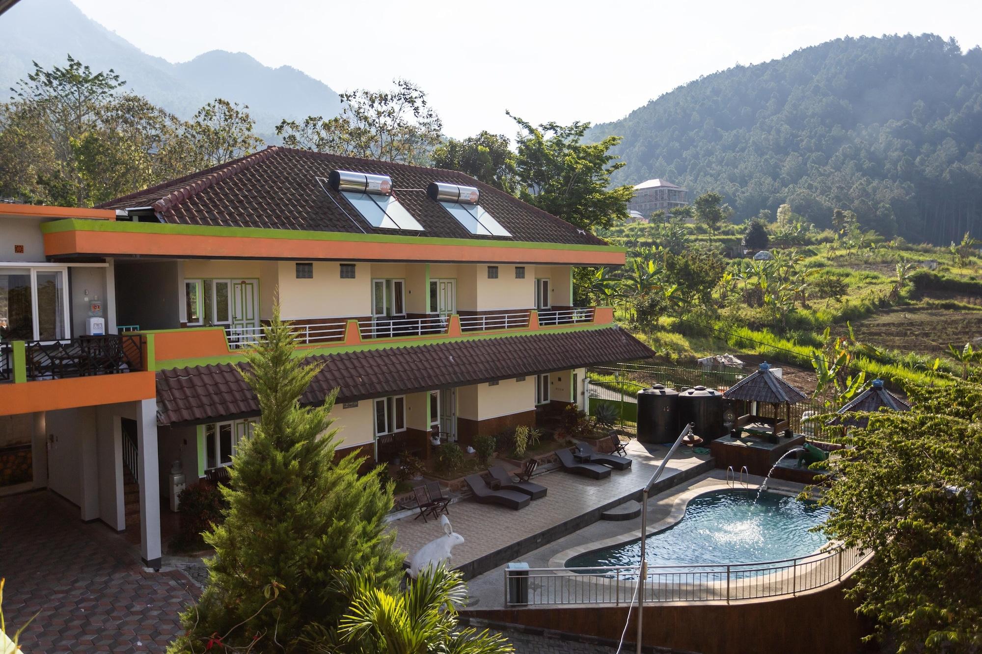 Villa Panderman Indah Batu  Εξωτερικό φωτογραφία