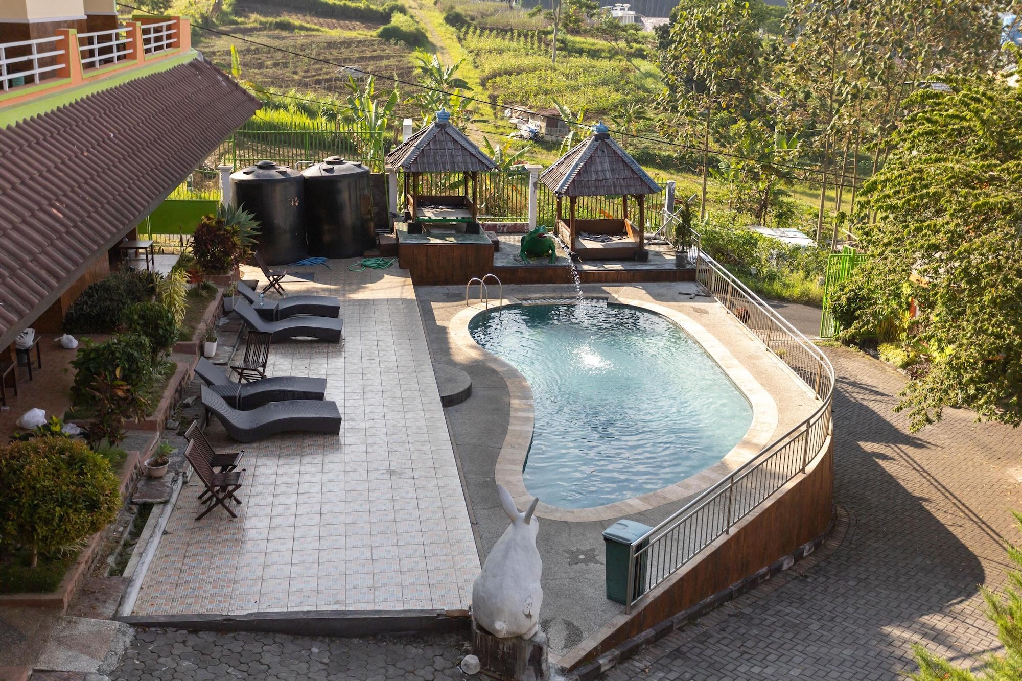 Villa Panderman Indah Batu  Εξωτερικό φωτογραφία