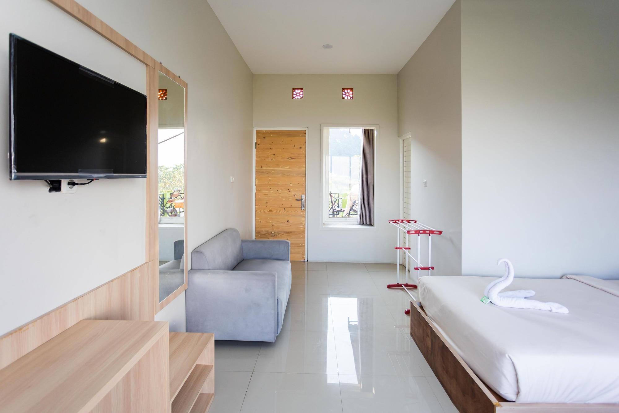 Villa Panderman Indah Batu  Εξωτερικό φωτογραφία