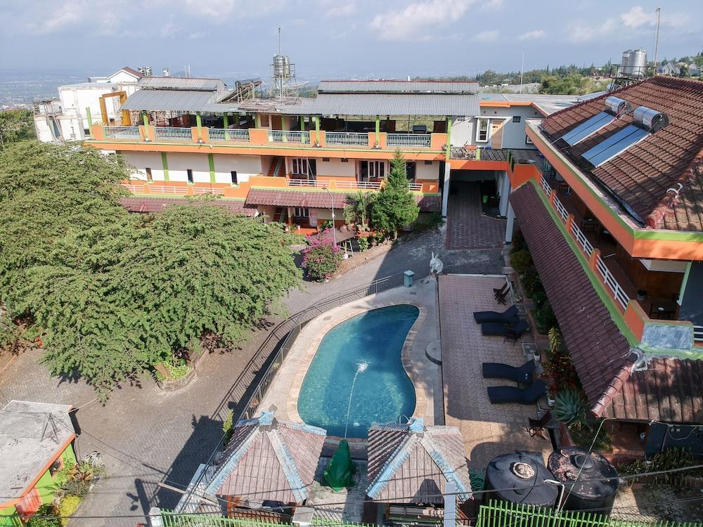 Villa Panderman Indah Batu  Εξωτερικό φωτογραφία
