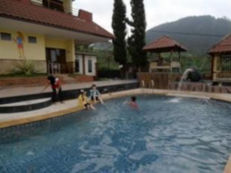 Villa Panderman Indah Batu  Εξωτερικό φωτογραφία