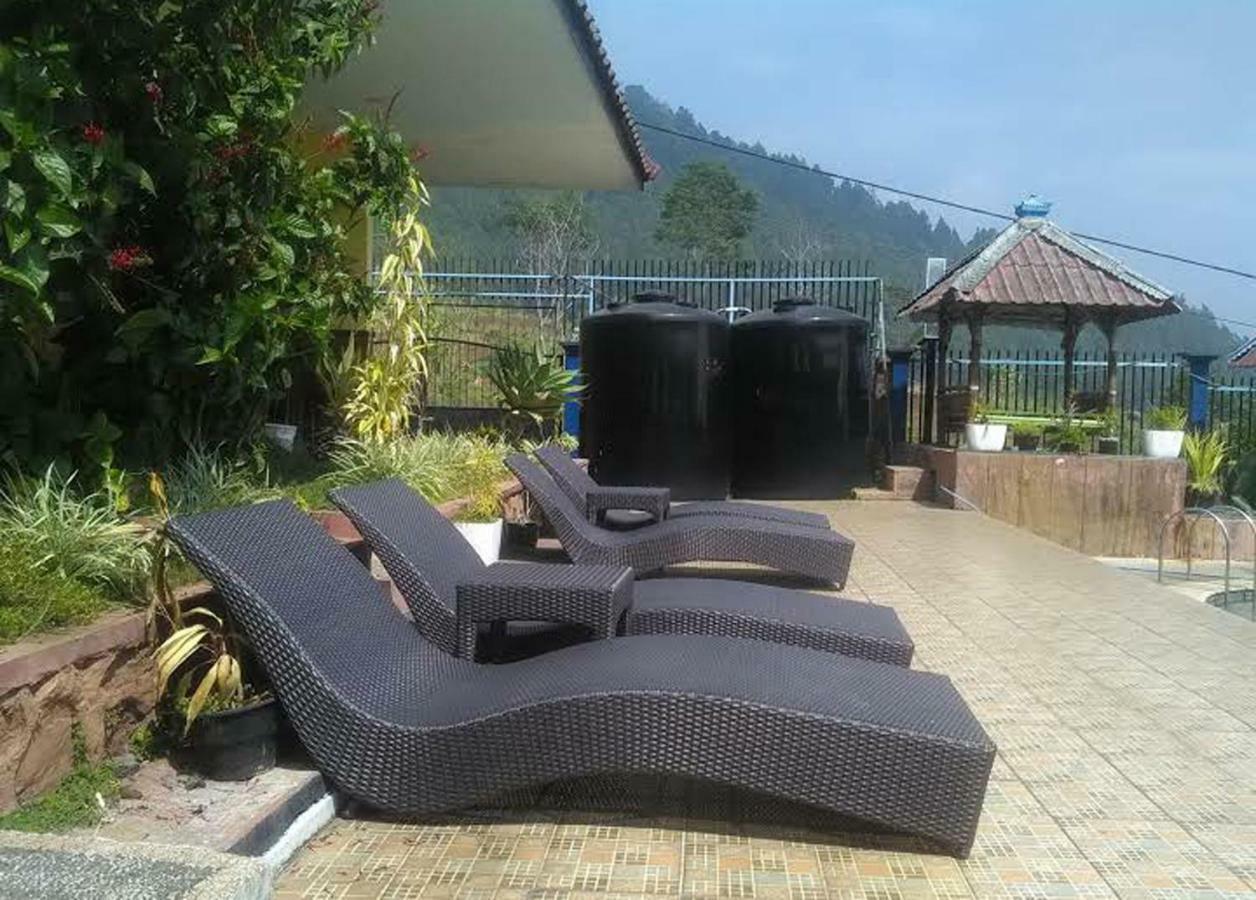 Villa Panderman Indah Batu  Εξωτερικό φωτογραφία